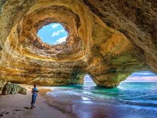 portugal-algarve-benagil-höhle