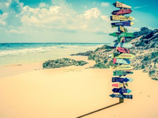 world-wegbeschreibungen-wegweiser-istock-499925502-2