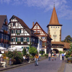 167_obertor_gengenbach-menschen1_reference-491x368